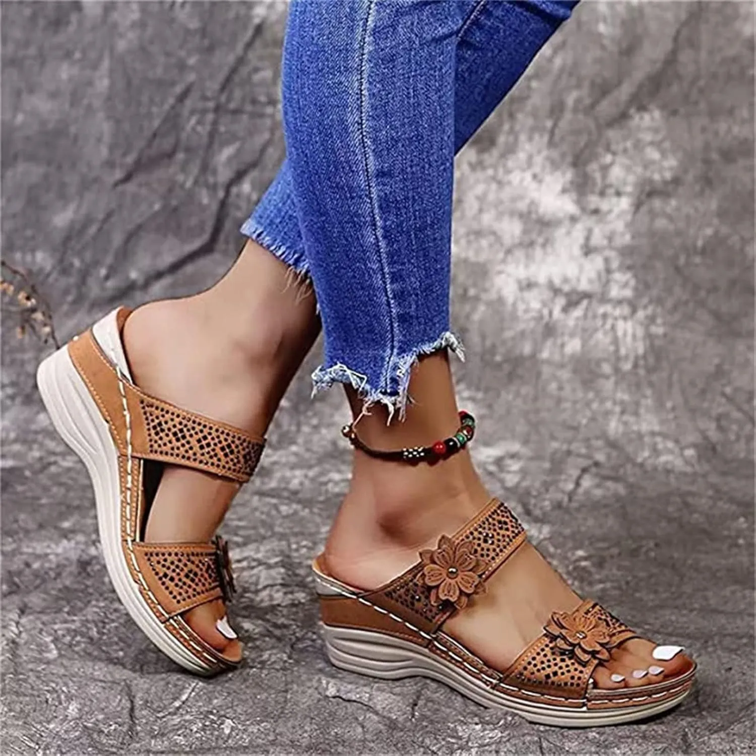Lausiuoe Beach Sandals For Women Arch Support Orthopedic Flip Flops Low Wedge Sandals Comfortable Hiking Walking Sandals